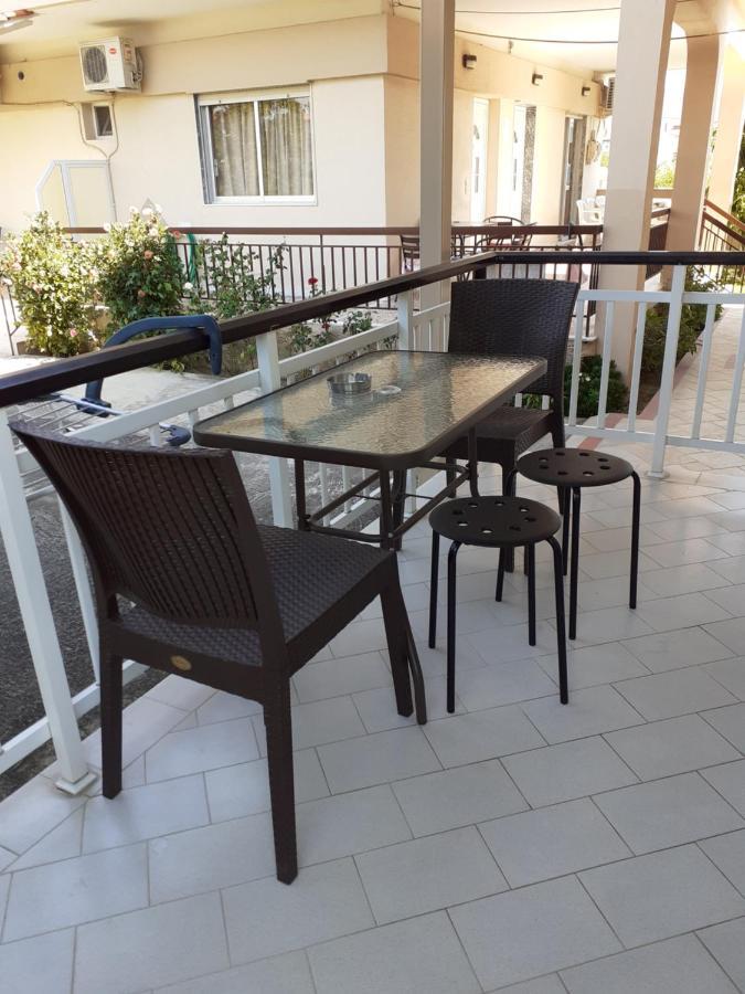 Vrasná Chrysafis Apartments מראה חיצוני תמונה