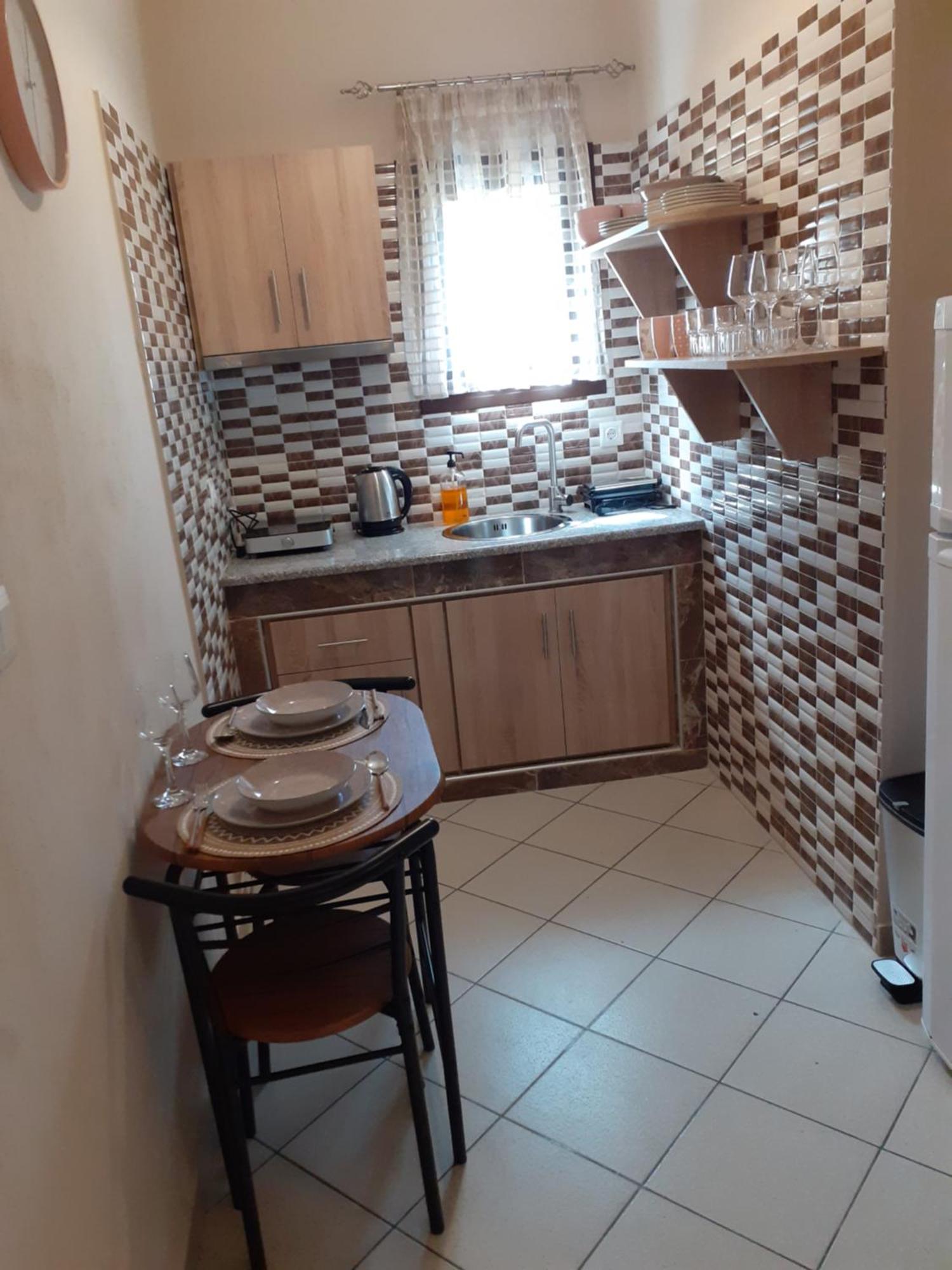 Vrasná Chrysafis Apartments חדר תמונה
